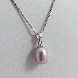 Jewelry necklace with chain pendant purple pearl dainty minimalist elegant new